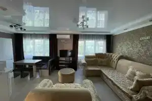 Апартаменты с видом на море, Багрыпста