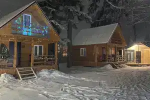 Уютный деревянный домик, Домбай