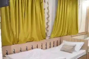 Трёхместный номер стандарт, Самарканд