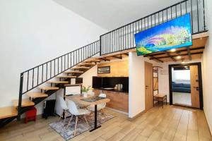 Комфортный двухуровневый апартамент в элитном комплексе