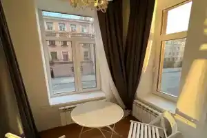 Двухуровневая студия с Эркером, Санкт-Петербург