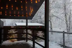 Загородный дом Loft lodge на берегу реки Ангара