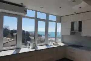 Квартира у моря, Лазаревское
