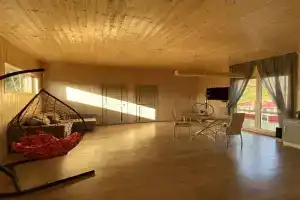 Уютный семейный домик в тихом месте