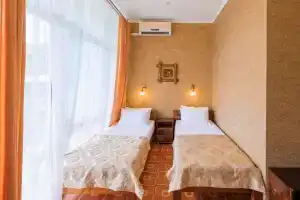 Двухместный номер с 2 отдельными кроватями эконом (I-категория), Алушта