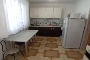 Номер двухкомнатный, Должанская