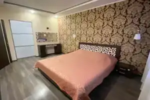 Уют2х комнатная кв, в новом ЖК, с видом на Волгу, рядом остановки