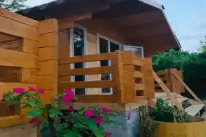 Домики у моря со всеми удобствами!, Птицефабрика