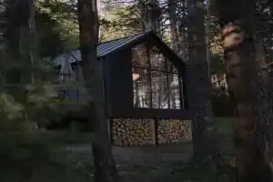 Белый дом, Манский