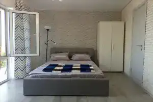 Студия, Алупка