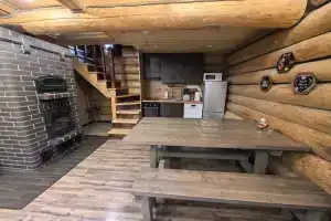 Дом из рубленого бревна с камином, Хелюля