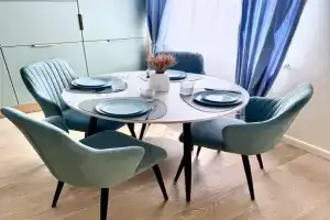 Солнечные апартаменты, Пионерский
