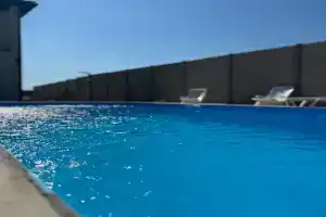 Номер с видом на море, Оленевка