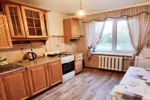 3-комнатная квартира, Оренбург