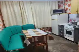 Уютная квартира в центре поселка