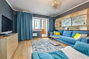 Комната с лоджией. Три отдельных спальных места., Новосибирск