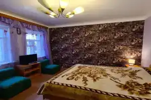 Квартира напротив курортного парка, рядом с Свято-Никольским собором, Кисловодск