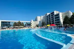 Апартаменты с бассейном у моря, Анапа