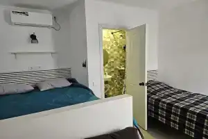 Трёхместный номер Море, Ейск