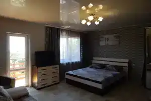 Уютный номер с видом на море, Алупка