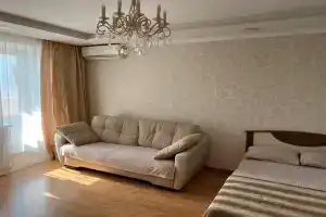 Отличная квартира рядом с тц броско Молл, Хабаровск