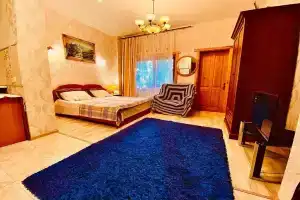 Трёхместный номер Полулюкс, Алупка