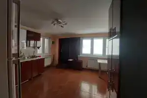 Дом в центре города на набережной реки Терек