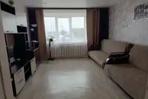 Квартира в спальном микрорайоне с парком для отдыха на Волге