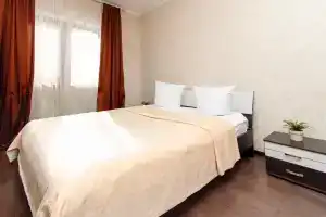 Улучшенные апартаменты с отдельной спальней и кухней, Тюмень