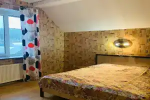 Домик на холме