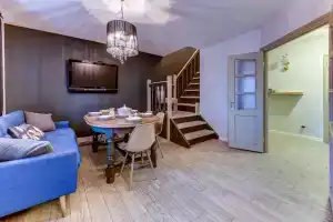 Двухуровневая 3к квартира с сауной, Санкт-Петербург