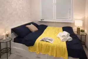 Солнечная квартира в Авиастроительном Районе рядом с метро