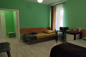 Семейные апартаменты, Владимир