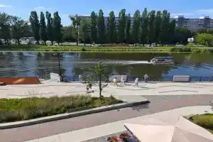 Первая линия, Калининград