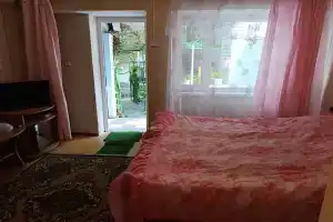 Двухместный номер с одной кроватью (стандарт) на ул. Бирюзова в Судаке