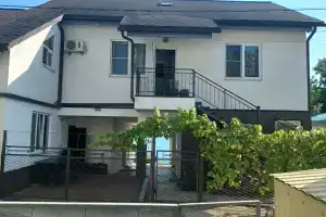 У самого моря комната в частном доме