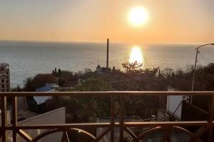 Апартаменты с видом на море, Ливадия