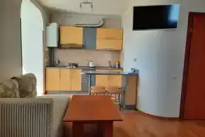 Просторная квартира с видом на море и горы