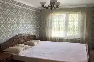 Квартира у набережной