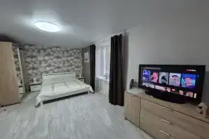 Квартира в самом центре Петергофа!