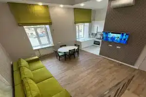 2-этажная квартира в центре Санкт-Петербурга
