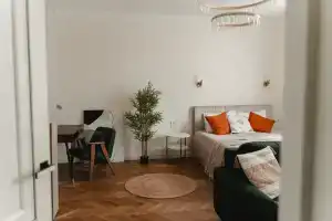 Комфорт в центре Калининграда, Возле зоопарка
