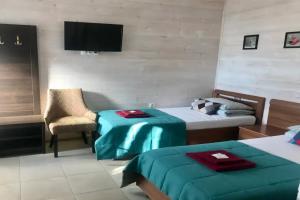 Четырёхместный номер, с видом во двор, Черноморское