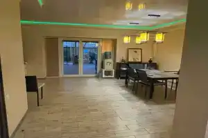 Коттедж с видом на национальный парк, Ольгинка