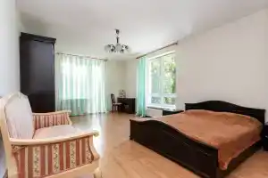 Просторная квартира в Амалиенау