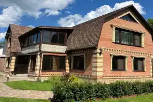 Коттедж «на Кошевого», Омск