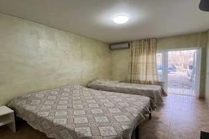 Трёхместный номер стандарт, Лермонтово
