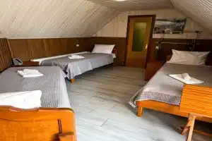 Номер трехместный без окна, Архыз