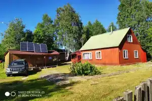 Дом на берегу озера