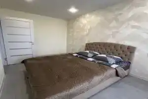 Двухкомнатная квартира в самом центре нашего города с новым ремонтом